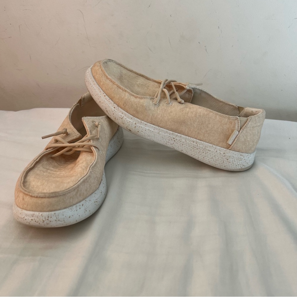 Skechers BOBS Skipper Beach Camp Sneaker size 8.5 in Natural